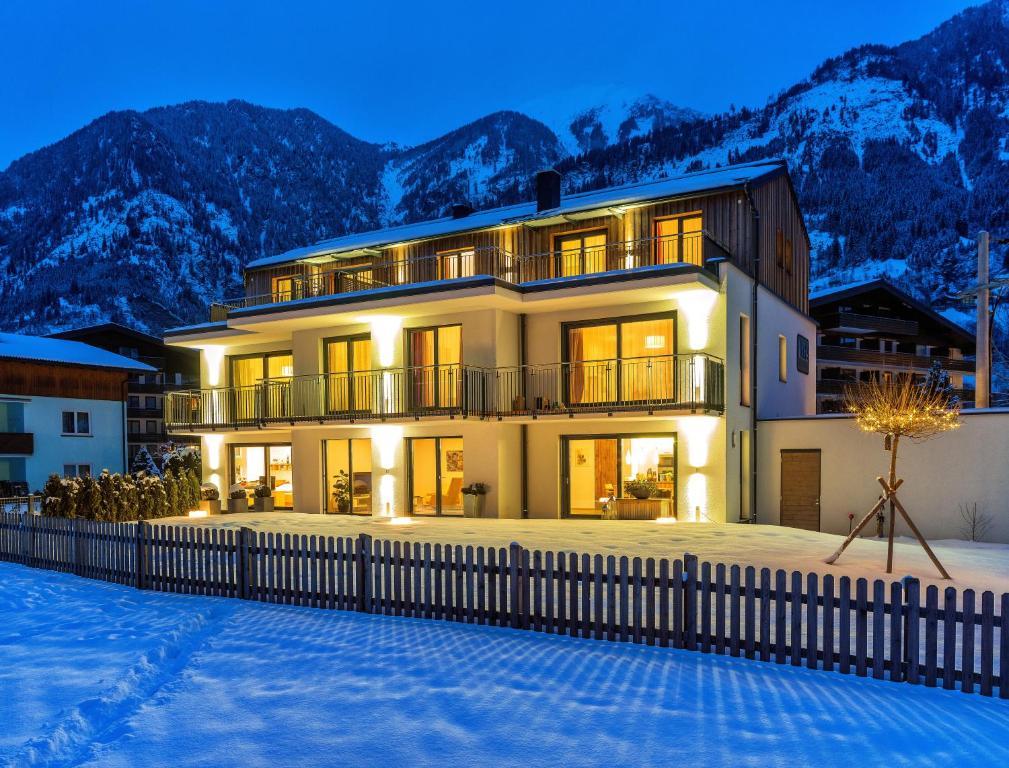 באד הופגסטין Fuchs Apartments - Inklusive Eintritt In Die Alpentherme Gastein מראה חיצוני תמונה