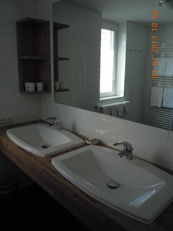 באד הופגסטין Fuchs Apartments - Inklusive Eintritt In Die Alpentherme Gastein חדר תמונה