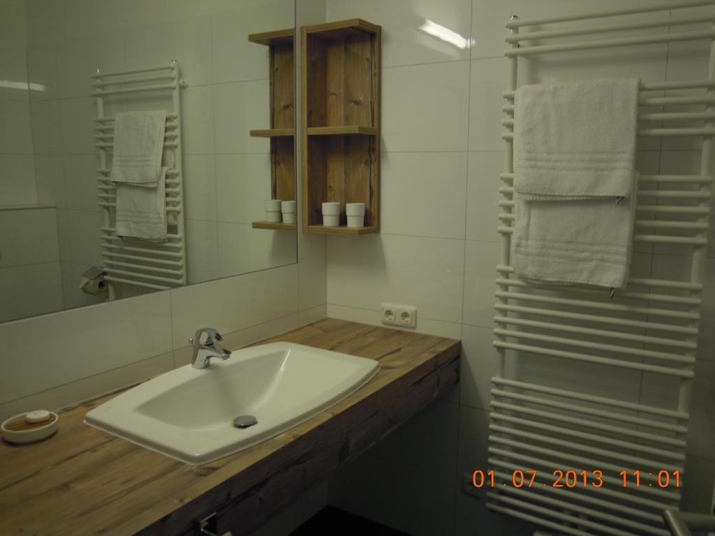 באד הופגסטין Fuchs Apartments - Inklusive Eintritt In Die Alpentherme Gastein חדר תמונה